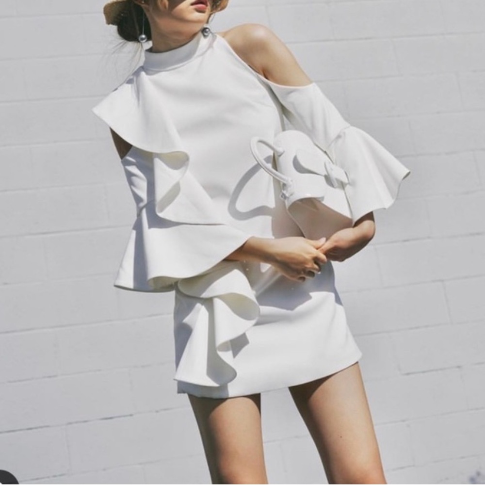 Rumia Crepe Dress With Cascading Ruffles in White Size 6